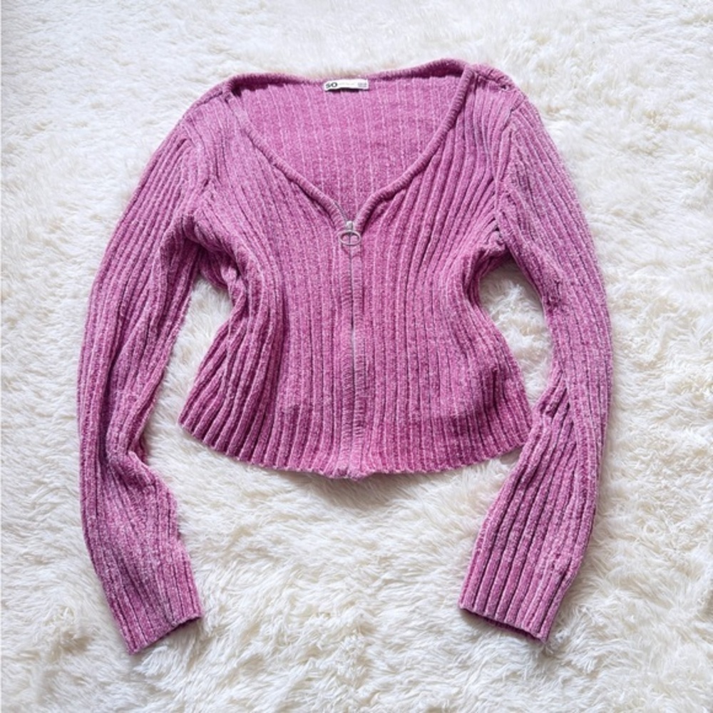 SO Women's V-Neck Sweater in Pink